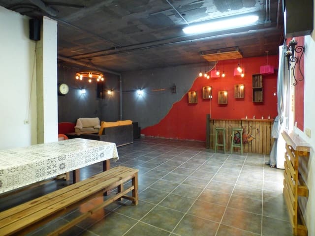 Chalet de 5 habitaciones en Roca Grossa, Lloret de Mar en venta con piscina - 691.500 € (Ref: 9552732)