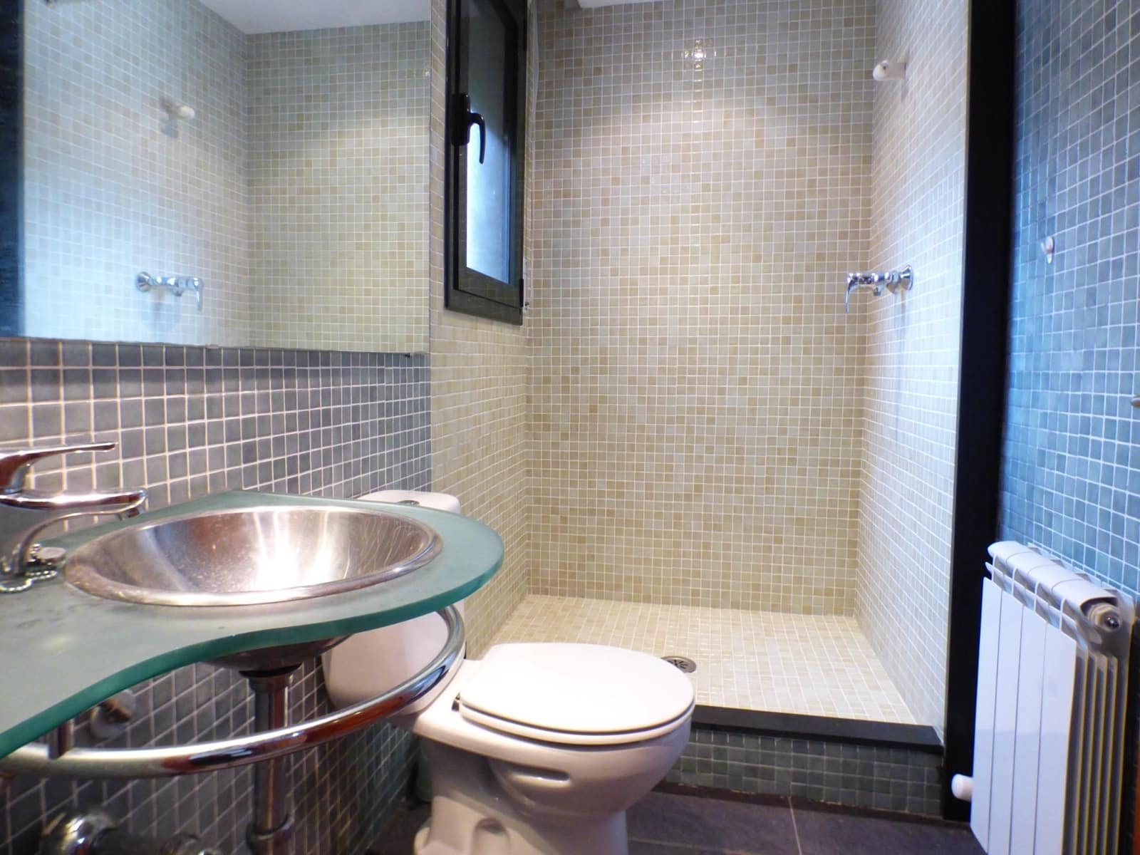 Chalet de 5 habitaciones en Lloret de Mar en venta con piscina - 691.500 € (Ref: 9552732)