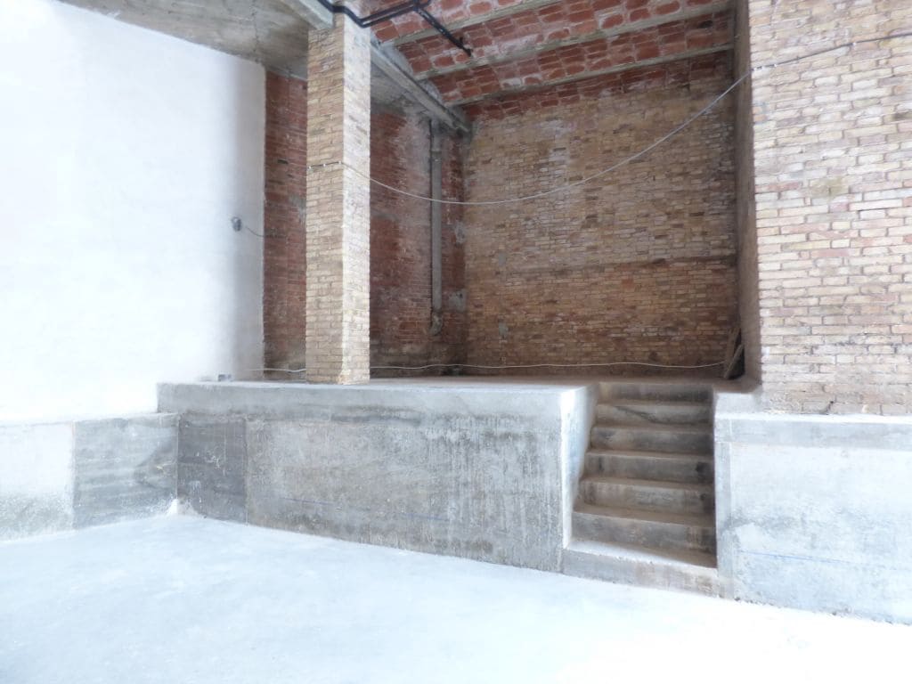 Comercial para venda em Manresa - 92 000 € (Ref: 9552746)