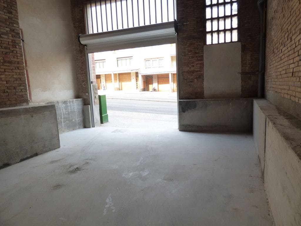 Comercial para venda em Manresa - 92 000 € (Ref: 9552746)