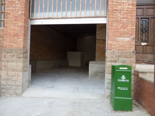 Comercial para venda em Manresa - 92 000 € (Ref: 9552746)