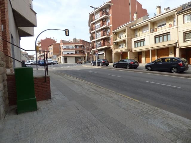 Comercial para venda em Manresa - 92 000 € (Ref: 9552746)