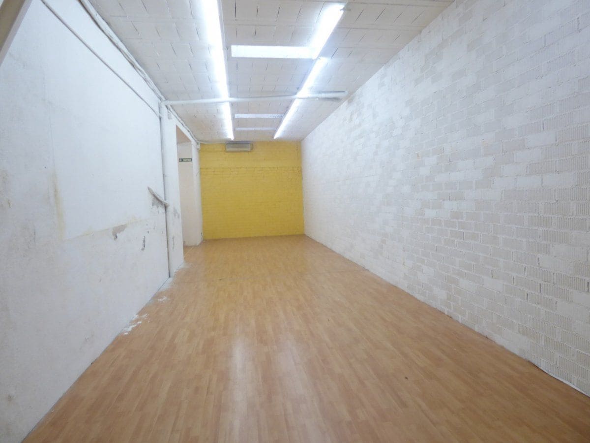 Gewerbe zu vermieten in Manresa - 1.500 € (Ref: 9552747)