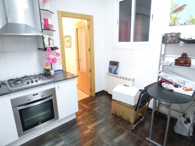 4 slaapkamer Flat te koop in Manresa - € 185.000 (Ref: 9552748)