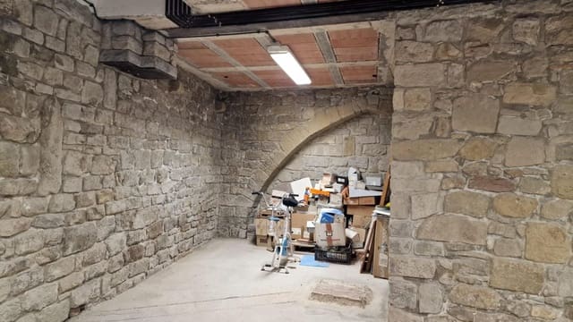 Erhverv til leje i Manresa - € 500 (Ref: 9552760)