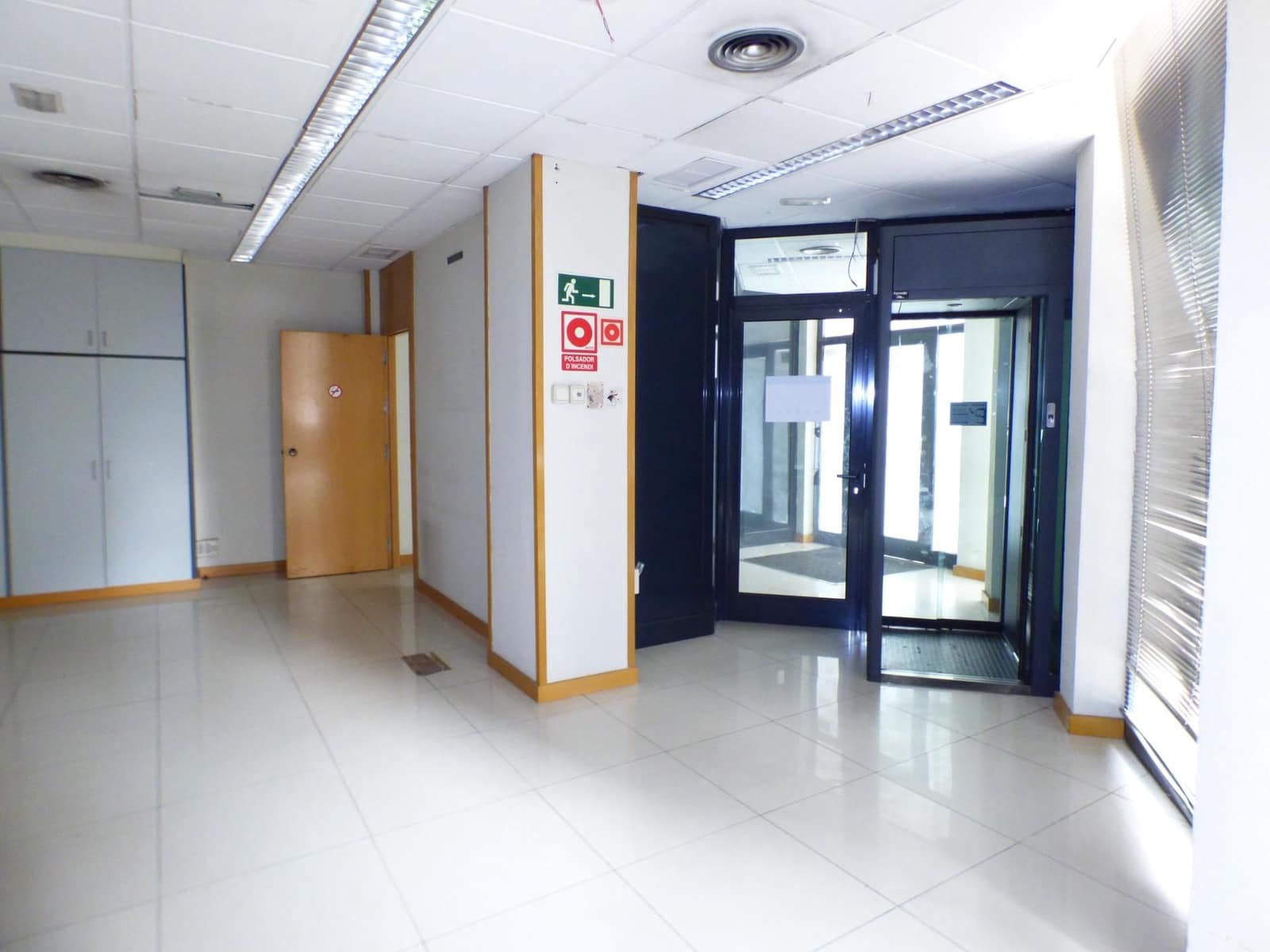 Gewerbe zu vermieten in Manresa - 590 € (Ref: 9552764)