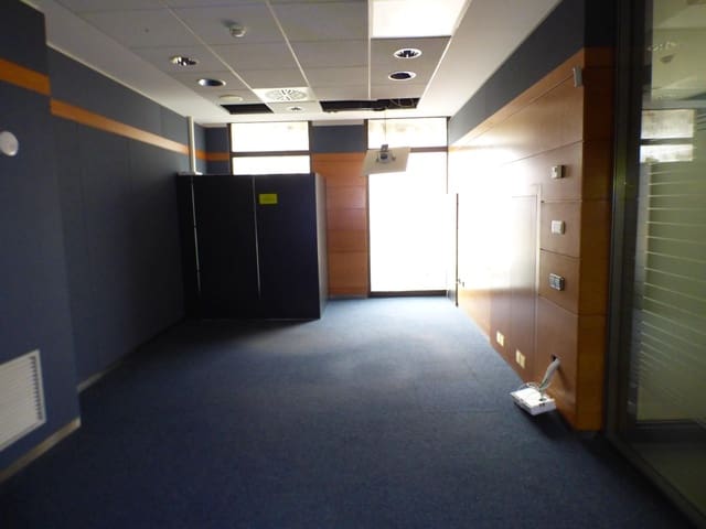 Gewerbe zu vermieten in Sallent - 990 € (Ref: 9552765)