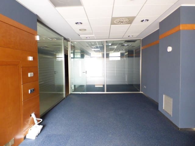 Gewerbe zu vermieten in Sallent - 990 € (Ref: 9552765)