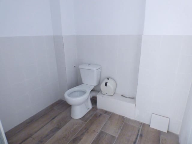 Gewerbe zu vermieten in Manresa - 800 € (Ref: 9552768)