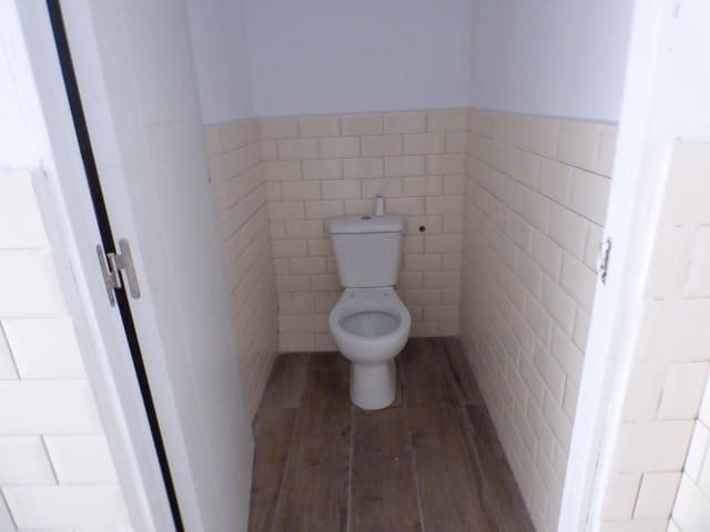 Gewerbe zu vermieten in Manresa - 800 € (Ref: 9552768)