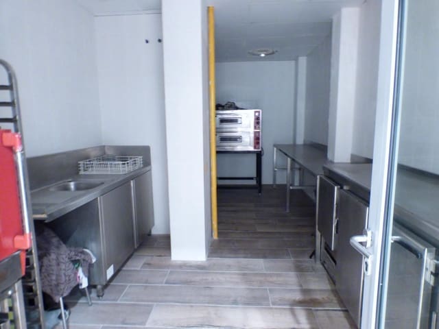 Gewerbe zu vermieten in Manresa - 800 € (Ref: 9552768)