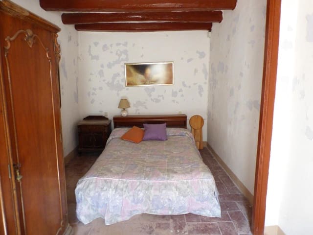 5 bedroom Townhouse for sale in Artés - € 107,000 (Ref: 9552771)