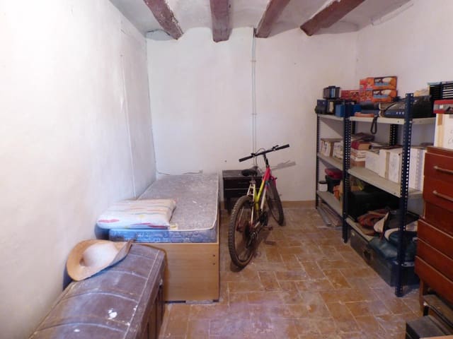 5 bedroom Townhouse for sale in Artés - € 107,000 (Ref: 9552771)