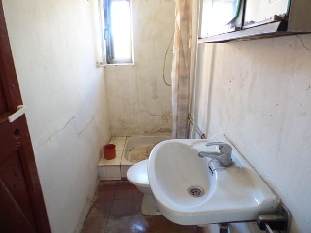 5 bedroom Townhouse for sale in Artés - € 107,000 (Ref: 9552771)