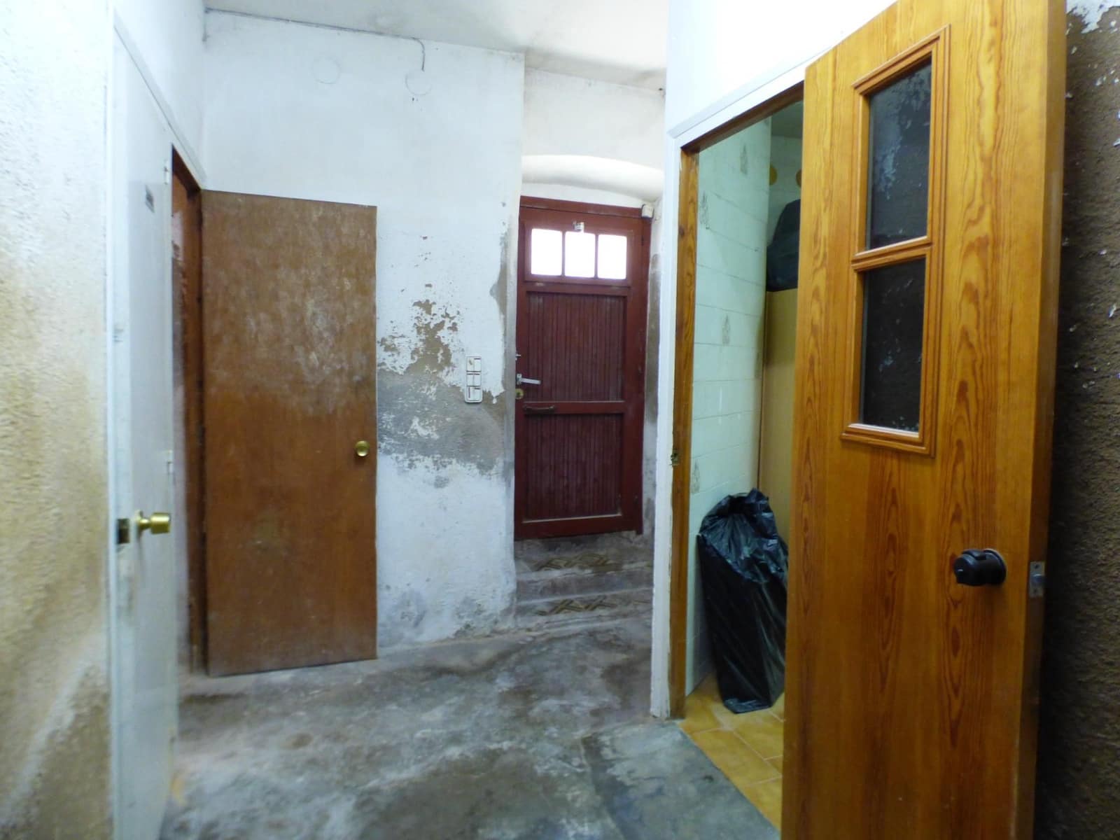 5 bedroom Townhouse for sale in Artes - € 107,000 (Ref: 9552771)