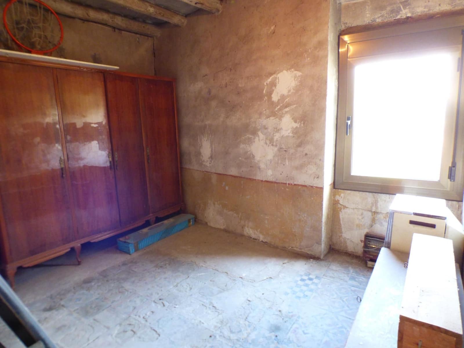 5 bedroom Townhouse for sale in Artes - € 107,000 (Ref: 9552771)