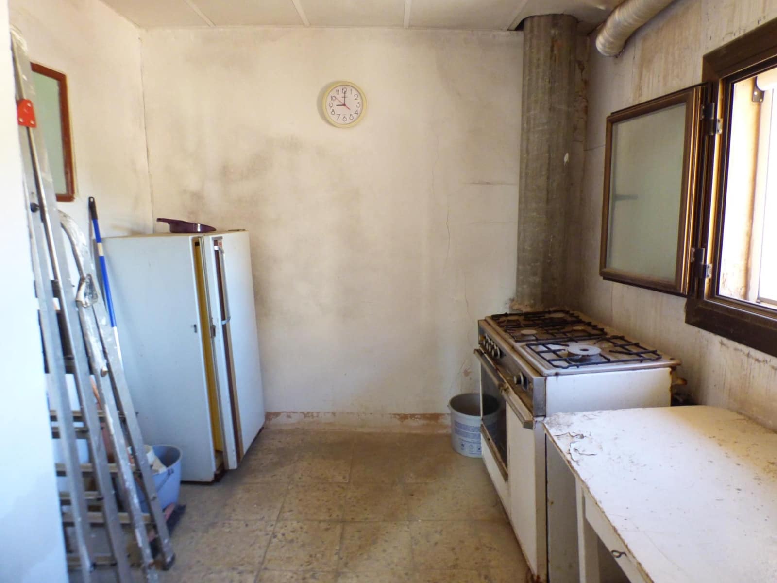 5 bedroom Townhouse for sale in Artes - € 107,000 (Ref: 9552771)