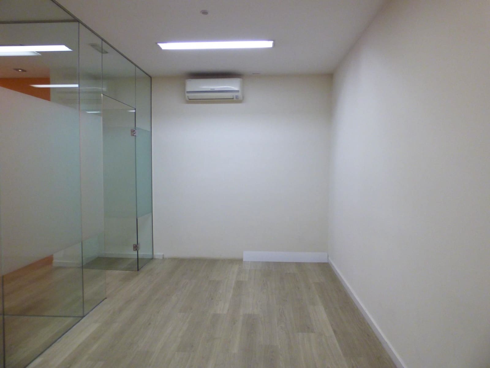 Gewerbe zu vermieten in Manresa - 800 € (Ref: 9552772)