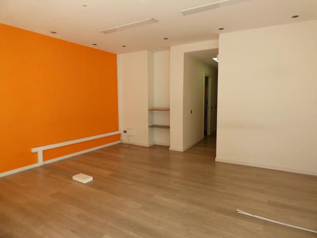 Gewerbe zu vermieten in Manresa - 800 € (Ref: 9552772)