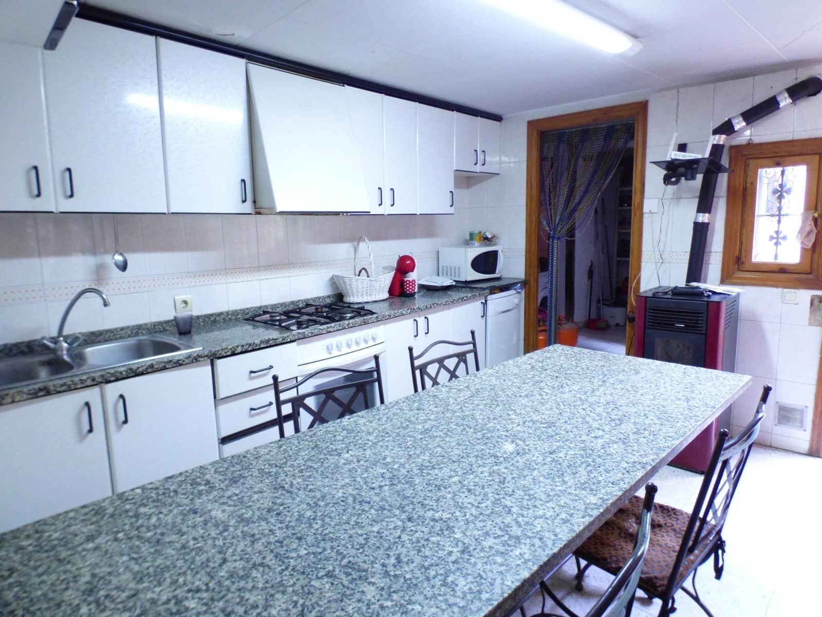 Townhouse for sale in Manresa - € 122,000 (Ref: 9552776)