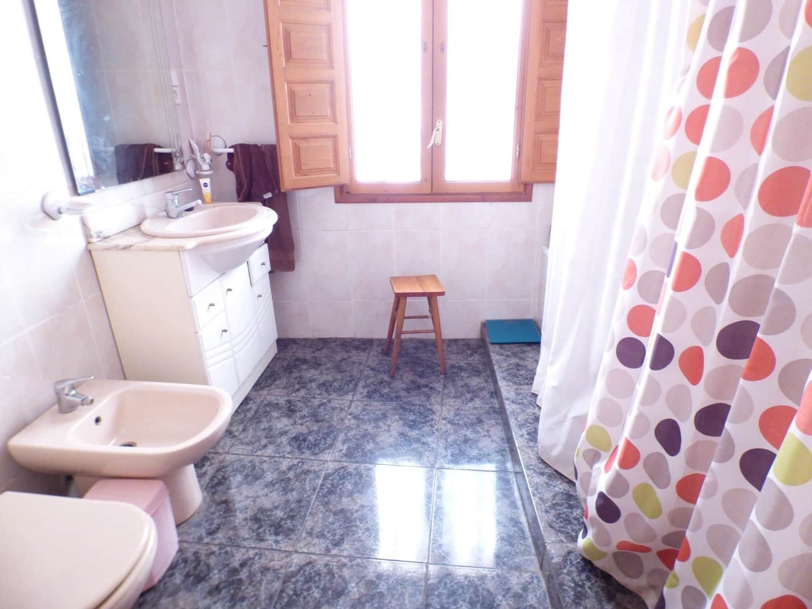 Townhouse for sale in Manresa - € 122,000 (Ref: 9552776)