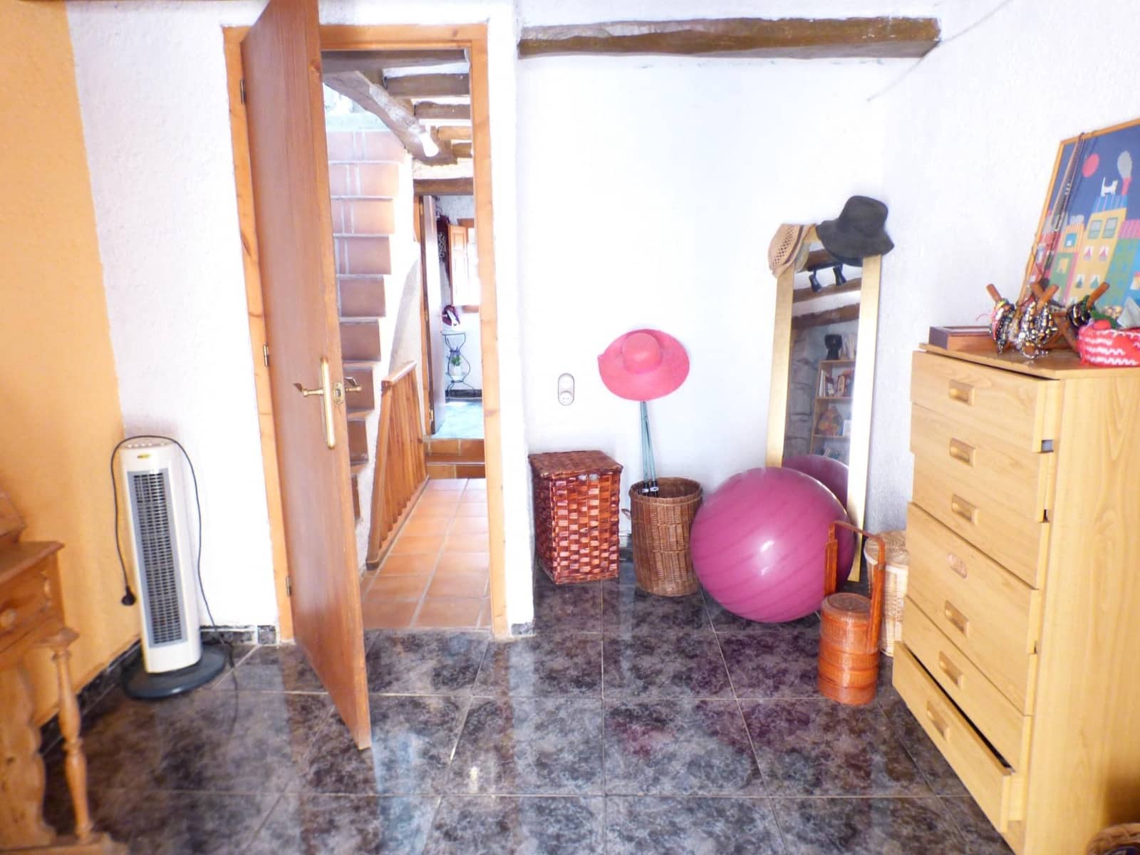Townhouse for sale in Manresa - € 122,000 (Ref: 9552776)