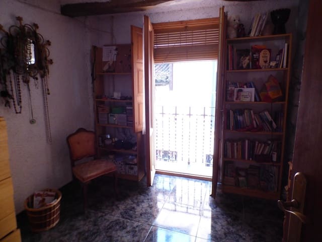 Hus til salgs i Manresa - € 122 000 (Ref: 9552776)