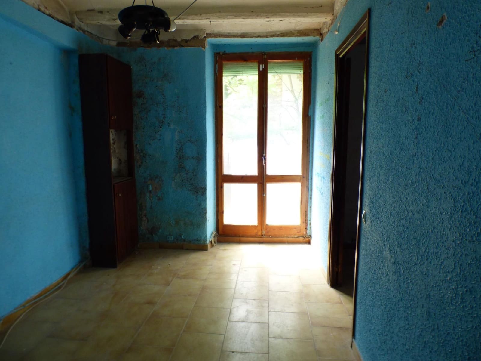 Townhouse for sale in Manresa - € 122,000 (Ref: 9552776)