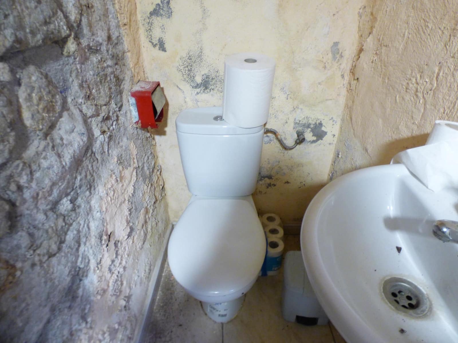 Townhouse for sale in Manresa - € 122,000 (Ref: 9552776)