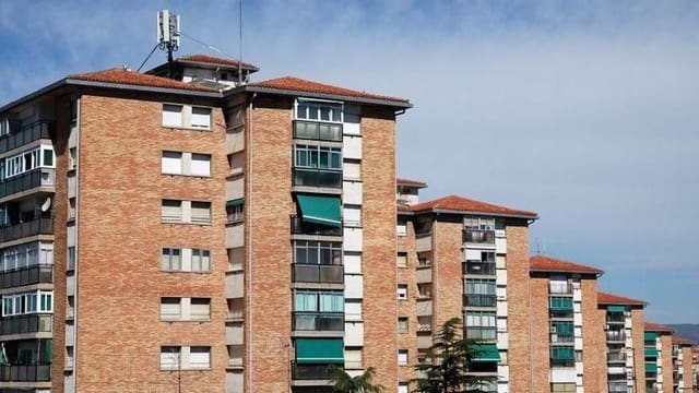 3 makuuhuone Asunto myytävänä paikassa Manresa - 146 000 € (Ref: 9552777)