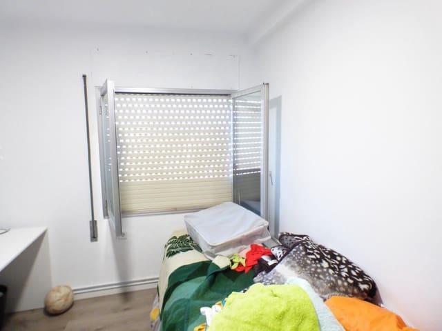 3 makuuhuone Asunto myytävänä paikassa Manresa - 146 000 € (Ref: 9552777)