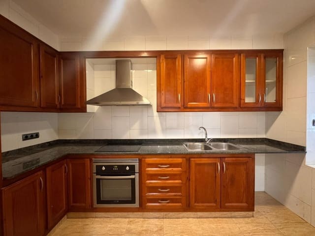 3 Zimmer Haus zu vermieten in Cardona - 795 € (Ref: 9552779)