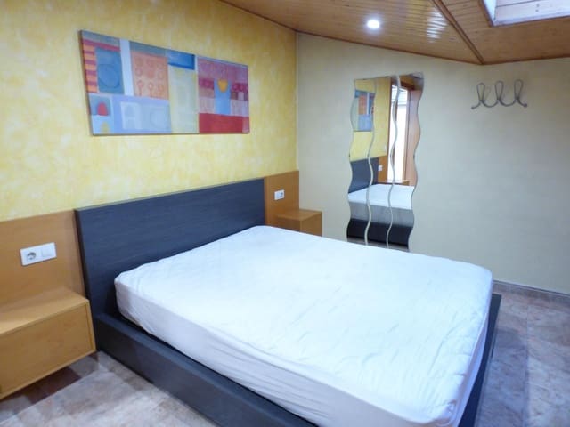 2 bedroom Penthouse for sale in Sant Joan de Vilatorrada - € 130,000 (Ref: 9563981)