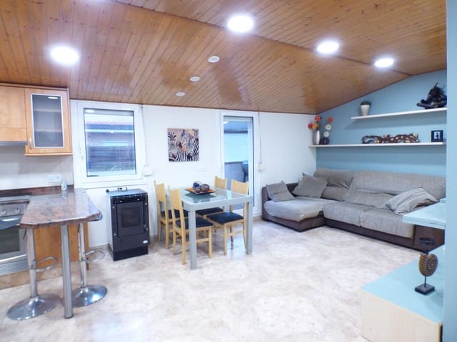 2 bedroom Penthouse for sale in Sant Joan de Vilatorrada - € 130,000 (Ref: 9563981)