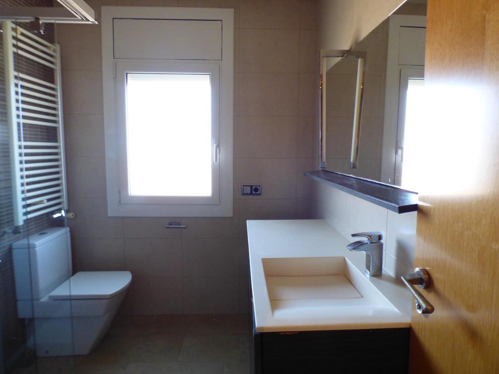 4 bedroom Villa for rent in Cardona with garage - € 1,200 (Ref: 9606991)