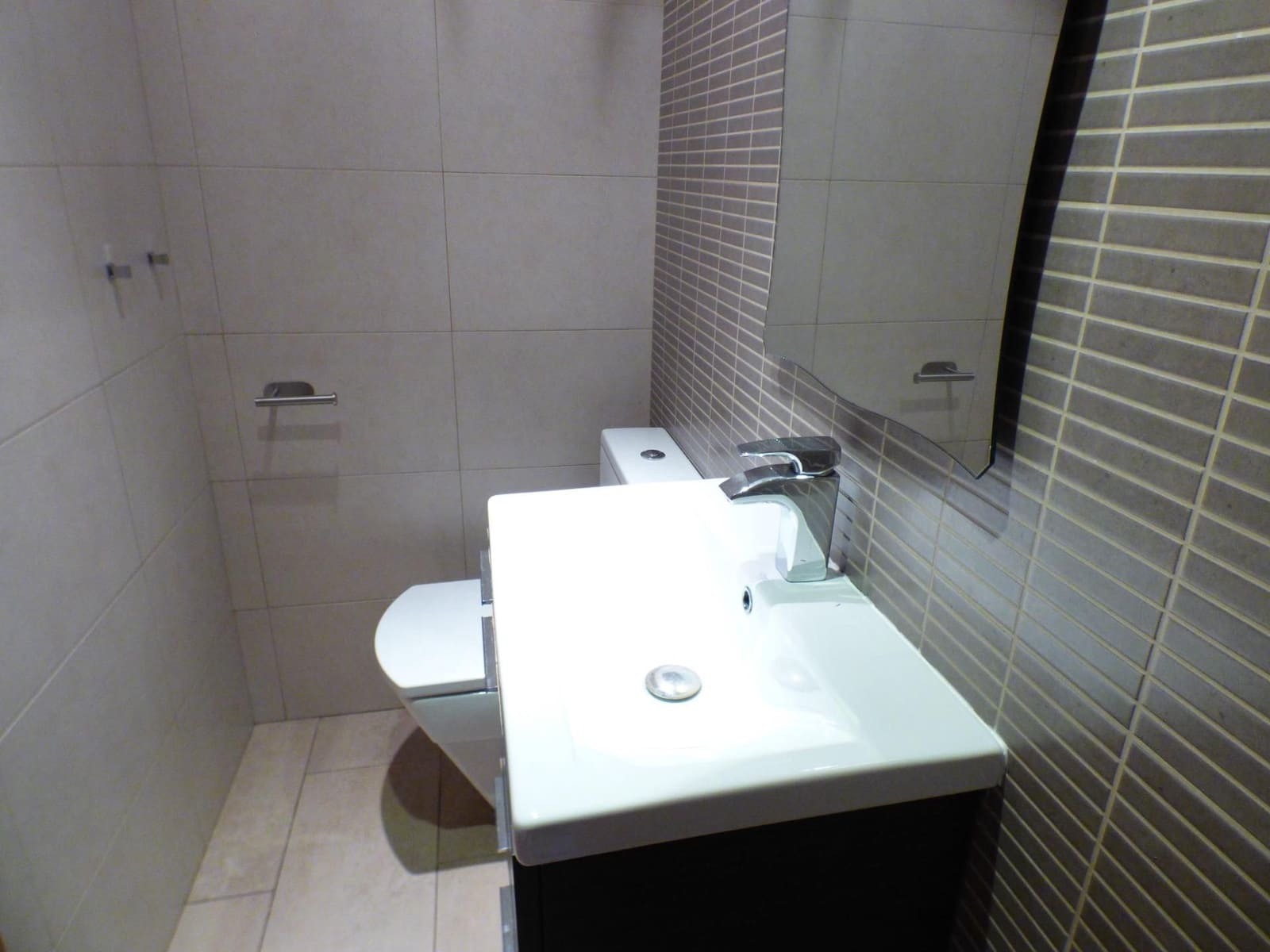 4 bedroom Villa for rent in Cardona with garage - € 1,200 (Ref: 9606991)