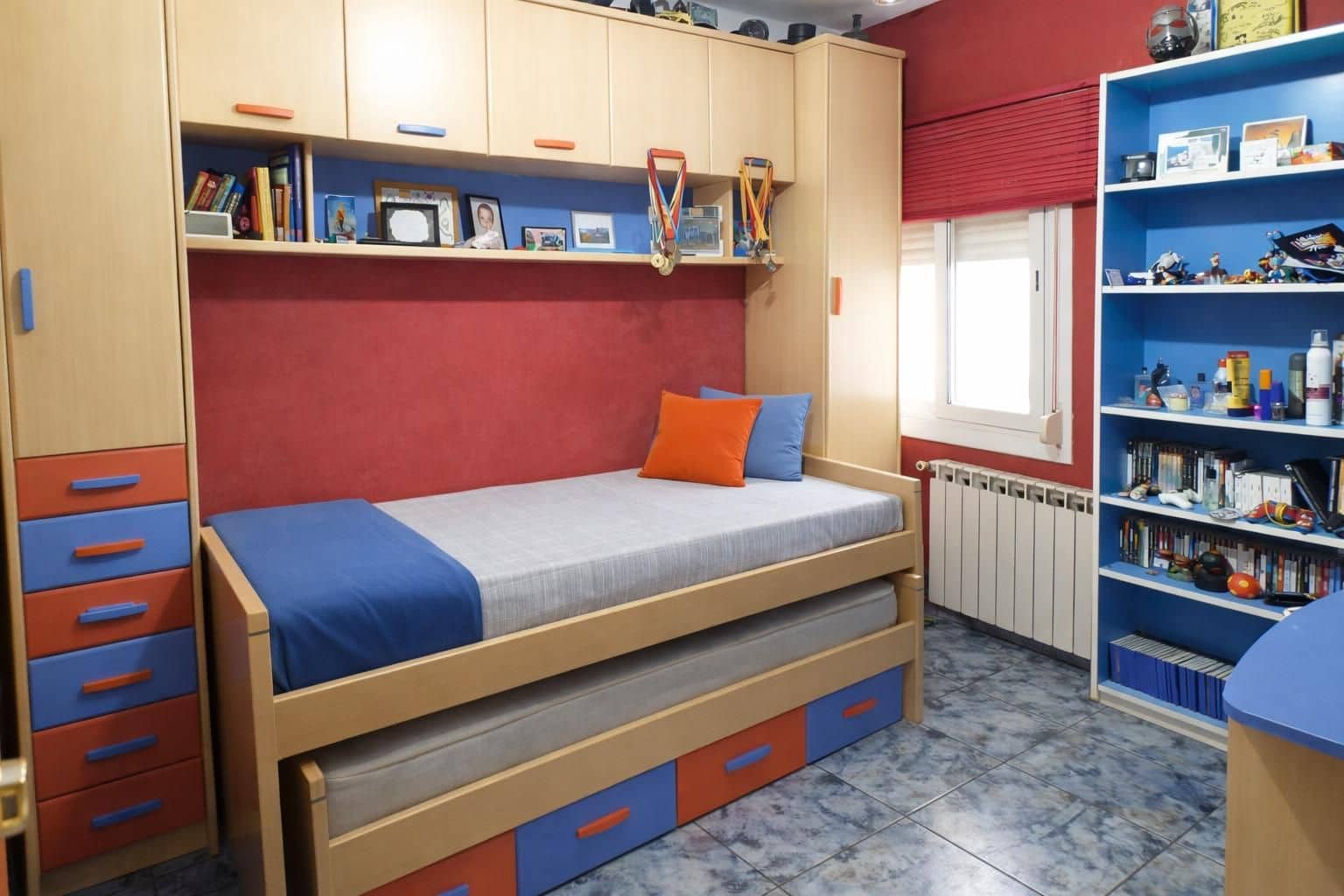 4 makuuhuone Omakotitalo myytävänä paikassa Sant Joan de Vilatorrada mukana 
autotalli - 178 000 € (Ref: 9618866)