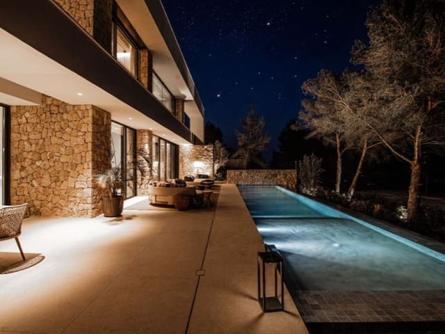 4 sypialnia Willa na sprzedaż w Roca Llisa, Santa Eulalia / Santa Eularia z basenem garażem - 4 600 000 € (Ref: 7770386)