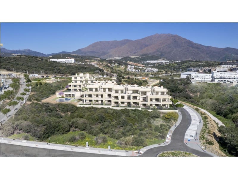 2 bedroom Flat for sale in Bahia Dorada with garage - € 327,000 (Ref: 8610197)