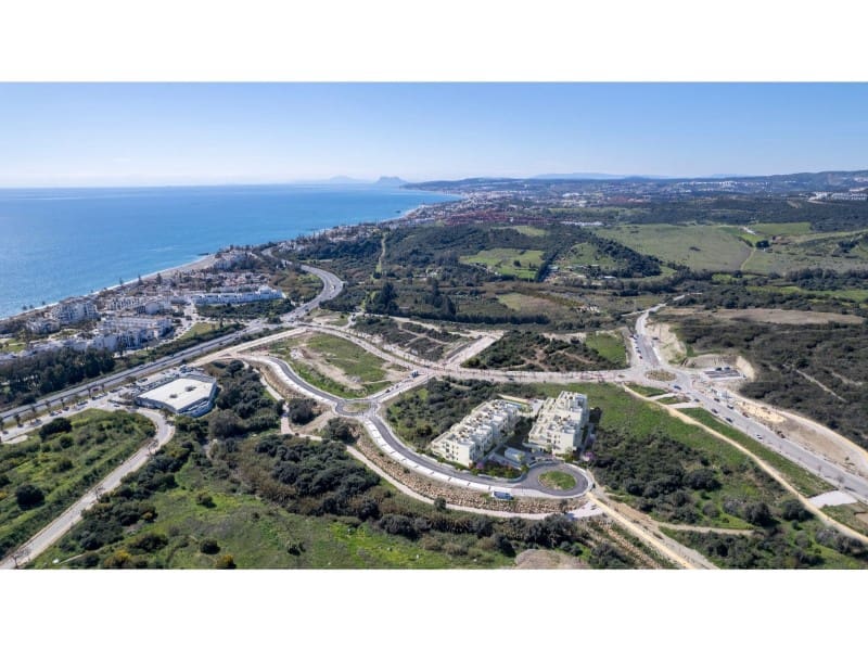 2 bedroom Flat for sale in Bahia Dorada with garage - € 327,000 (Ref: 8610197)