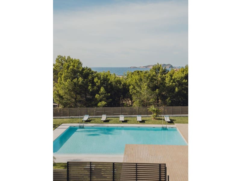 3 soveværelse Villa til salg i Cala Tarida med swimmingpool - € 870.000 (Ref: 8610205)