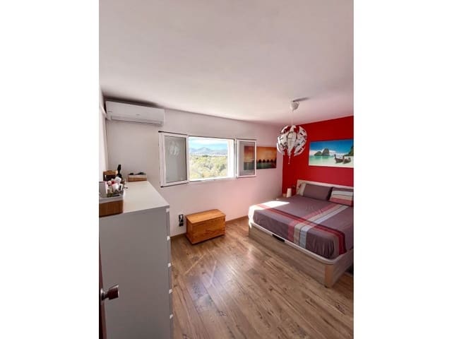 3 soverom Leilighet til salgs i Nuestra Señora de Jesus, Santa Eulalia / Santa Eularia - € 520 000 (Ref: 8641006)