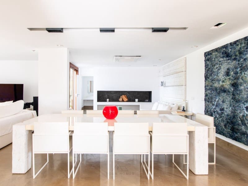 6 bedroom Villa for sale in Santa Eulalia / Santa Eularia with pool garage - € 4,900,000 (Ref: 9340398)