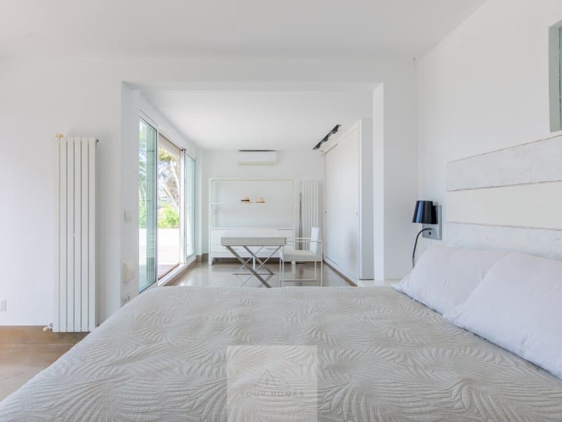 6 bedroom Villa for sale in Santa Eulalia / Santa Eularia with pool garage - € 4,900,000 (Ref: 9340398)