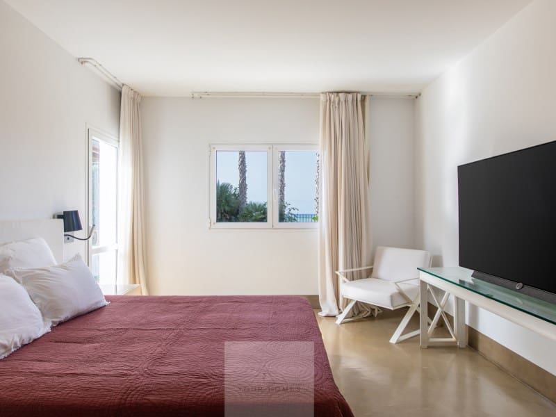 6 bedroom Villa for sale in Santa Eulalia / Santa Eularia with pool garage - € 4,900,000 (Ref: 9340398)