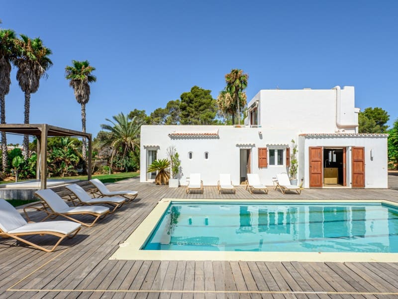 6 bedroom Villa for sale in Santa Eulalia / Santa Eularia with pool garage - € 4,900,000 (Ref: 9340398)