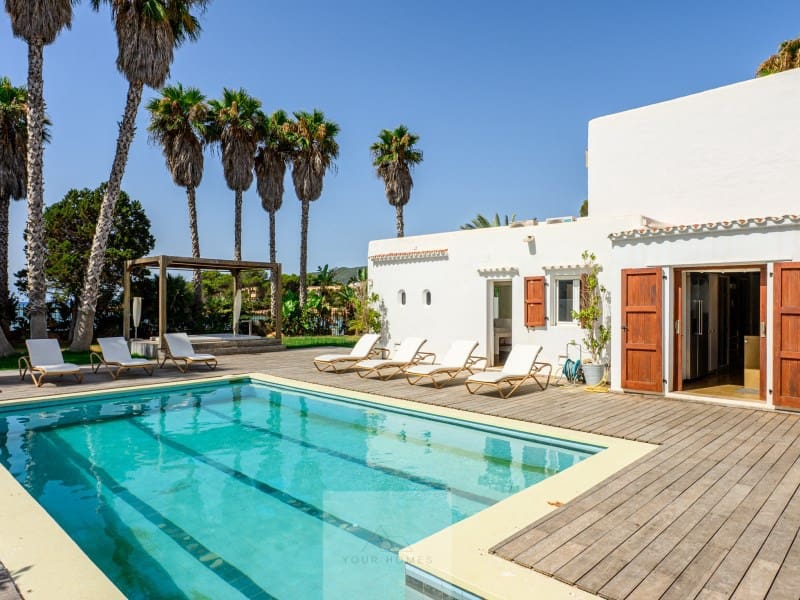 6 bedroom Villa for sale in Santa Eulalia / Santa Eularia with pool garage - € 4,900,000 (Ref: 9340398)