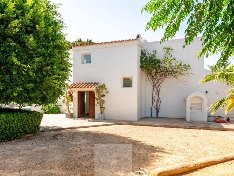 6 bedroom Villa for sale in Santa Eulalia / Santa Eularia with pool garage - € 4,900,000 (Ref: 9340398)