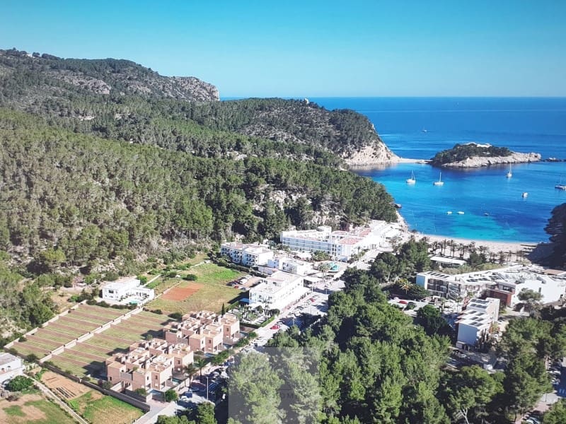 3 slaapkamer Villa te koop in Sant Joan de Labritja met zwembad garage - € 1.295.000 (Ref: 9341373)