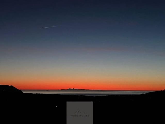 4 sypialnia Willa do wynajęcia w Sant Carles de Peralta, Santa Eulalia / Santa Eularia z basenem garażem - 6 600 € (Ref: 9379240)